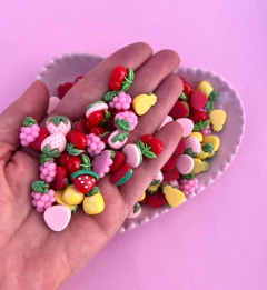 Mix Aplique mini Frutinha Sortidas Resina (6un)