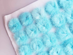 Pelinho meio pompom + ou - 2,5cm (un) - comprar online