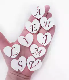 Coração Acrílico Branco Letra 3,2x3cm Mod 2023 (un)