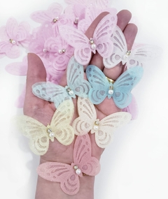 Borboleta Tecido Pérola e Strass Vazada 5,5x4cm (2un) - comprar online