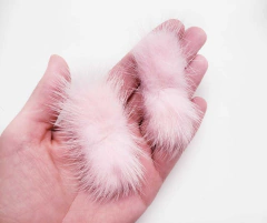 Pompom Retangular Bigode 7cm (un) - Fitas e Laços da Fê | 10x Sem Juros no Cartão de Crédito, Junte Pontos e Troque por Cashback