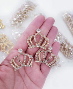 Coroa Strass Dourada 3,5 x 2,3 cm (un)