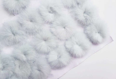 Pelinho meio pompom + ou - 4cm (un)