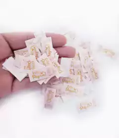 Etiqueta Cetim Feliz Páscoa 1 a 1,2cm x2,5cm (25un)