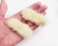 Pompom Retangular Bigode 7cm (un)