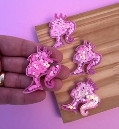 Aplique Rosto Barbie Coroa Pink Acrílico Vazado Confeti Coração (un)