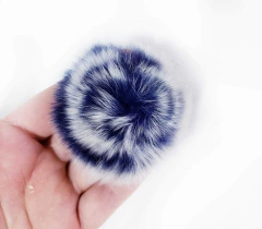 Pompom Pelinho Achatado + ou - 5cm (un) - Fitas e Laços da Fê | 10x Sem Juros no Cartão de Crédito, Junte Pontos e Troque por Cashback