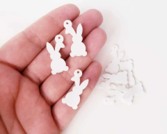 Pngente Pulseira Coelho Simples Branco Acrilico (un)