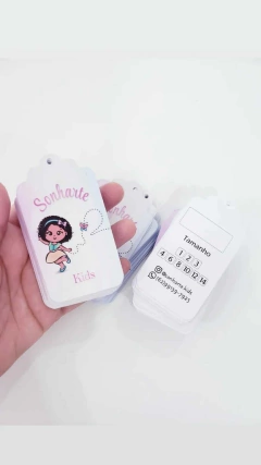 Tag Personalizada Tamanho (nova) Papel 250g Laminada Frente 8,7x4,7cm (250un)