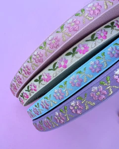 Fita Trabalhada Floral 10mm (1 metro)