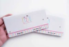 Tag Cartela Personalizada p/ faixinha de meia papel 300g 7x15 cm 50un
