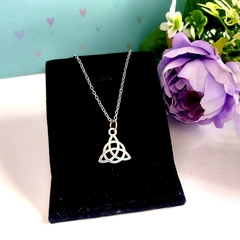 Colar Celta Triquetra na internet