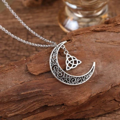 Colar Lua Crescente Triquetra Celta - loja online