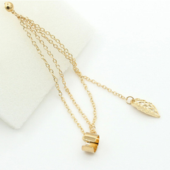 Imagem do Brinco Ear cuff corrente e folha