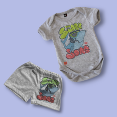 CONJUNTO VERANO SHARP GRIS MELANGE BODY Y SHORCITO JERSEY BEBE