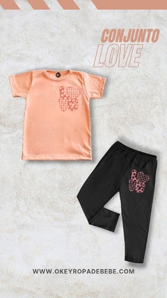 CONJUNTO NIÑA Y BEBE LOVE REMERA DURAZNO Y PANTALON NEGRO ALGODON