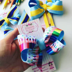 laços-escolares-mimos-da-carol-acessorios