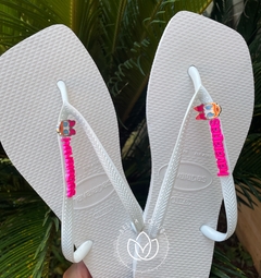 HAVAIANAS SQUARE PINGENTE MARGARIDA - comprar online