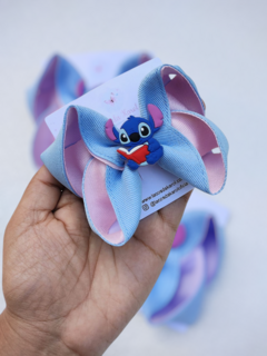 Laço Stitch escolar