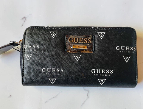 billetera guess