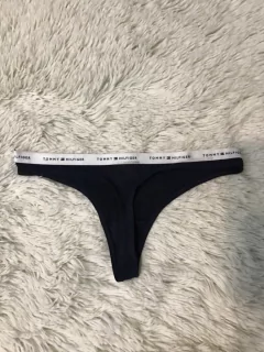 Less Tommy Hilfiger - comprar online