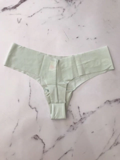 Less pink - comprar online