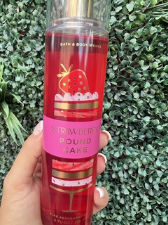 Body splash Bath & Body Strawberry Pound Cake - comprar online