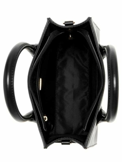 Cartera Guess Caracara Small Carryall en internet