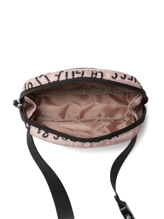 Riñonera Guess en internet