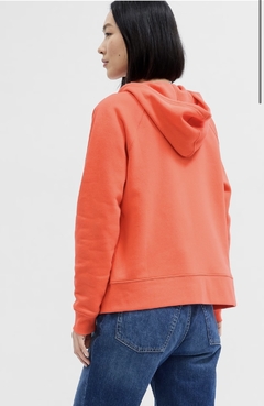 Campera Gap en internet