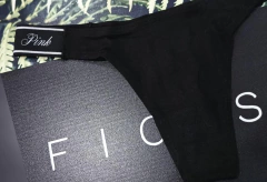 Less Pink - comprar online