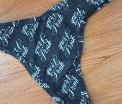 Less Pink - comprar online