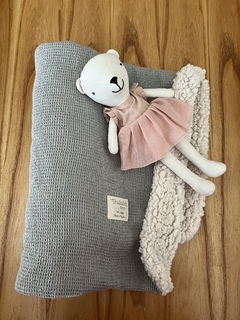 Mantita recibidora Nido de abeja y Corderito + Muñeco coneja/o Oso/a Apego - tienda online