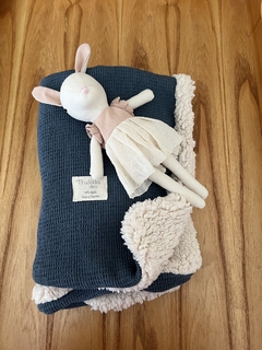 Mantita recibidora Nido de abeja y Corderito + Muñeco coneja/o Oso/a Apego - TRULALADECO
