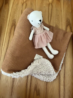 Mantita recibidora Nido de abeja y Corderito + Muñeco coneja/o Oso/a Apego en internet