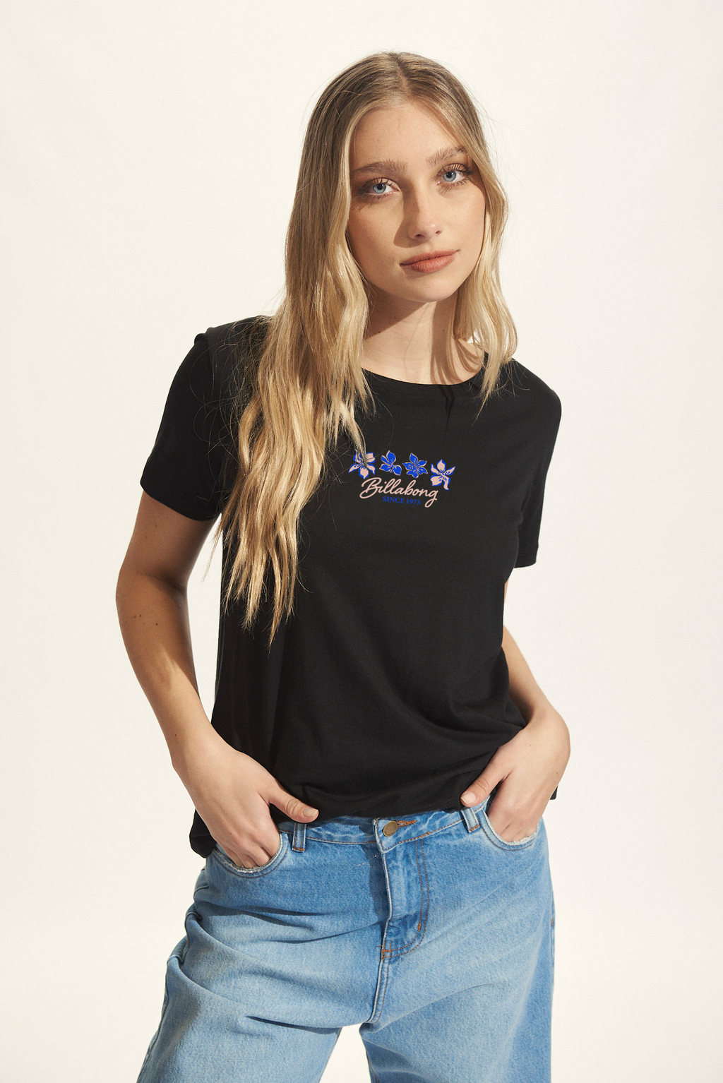 Remera Legend Bouquet Tee - tienda online
