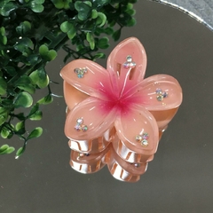 BROCHE FLOR HAWAIANA CON STRASS SALMON (6CM) COL6825 - comprar online