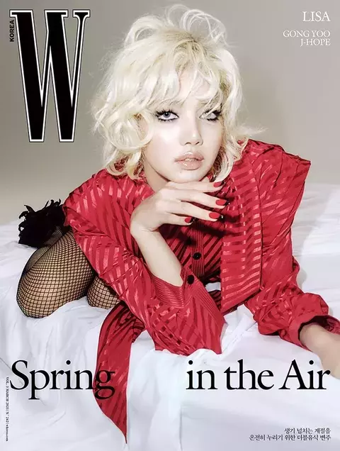 LISA W KOREA MAGAZINE MARCH 2025 ISSUE - comprar online
