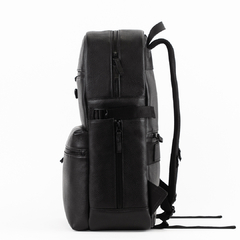 MOCHILA CUERO - NEGRO TM