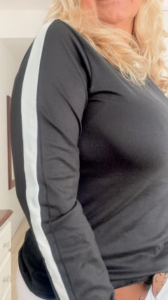 Remera Anto negro - Estilo Vanguardia