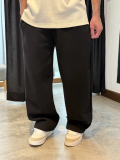 JOGGIN BAGGY NEGRO en internet