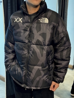 PUFFER TNF NEGRA