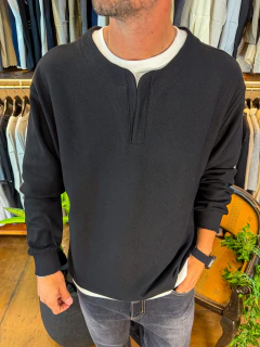 Buzo Charly negro - comprar online