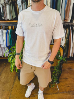 Remera Venturous Blanca en internet