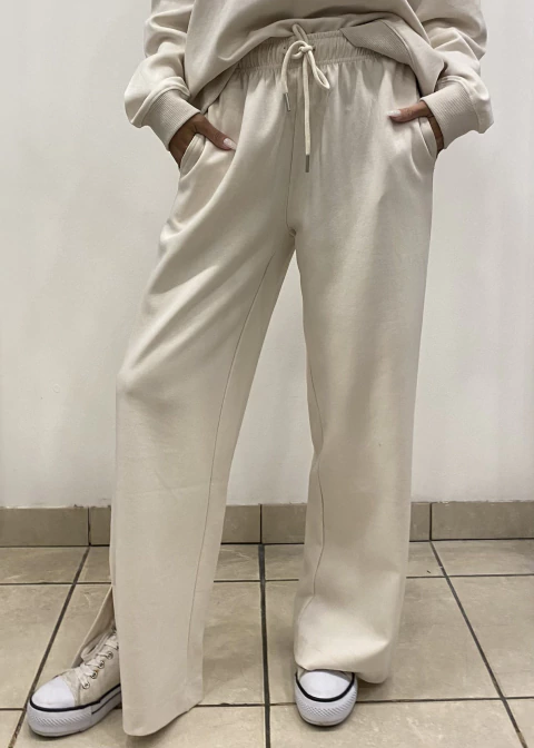 Pantalón con tajo (KL95)