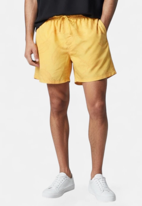 Shorts Areia Branca Yacht Resort Folhas Amarelo - comprar online