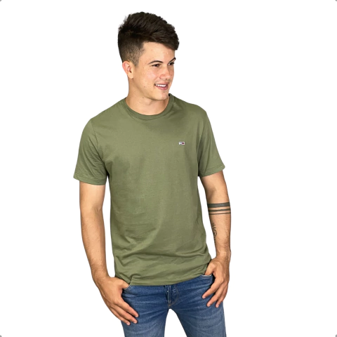 Camiseta Tommy Jeans Verde Militar na internet