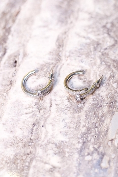 966 - Brinco Prego - comprar online
