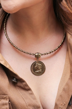 859 - Chocker Medalha