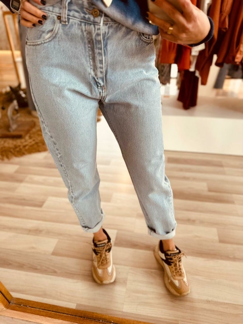 JEAN QUE ESPECIAL SOS!